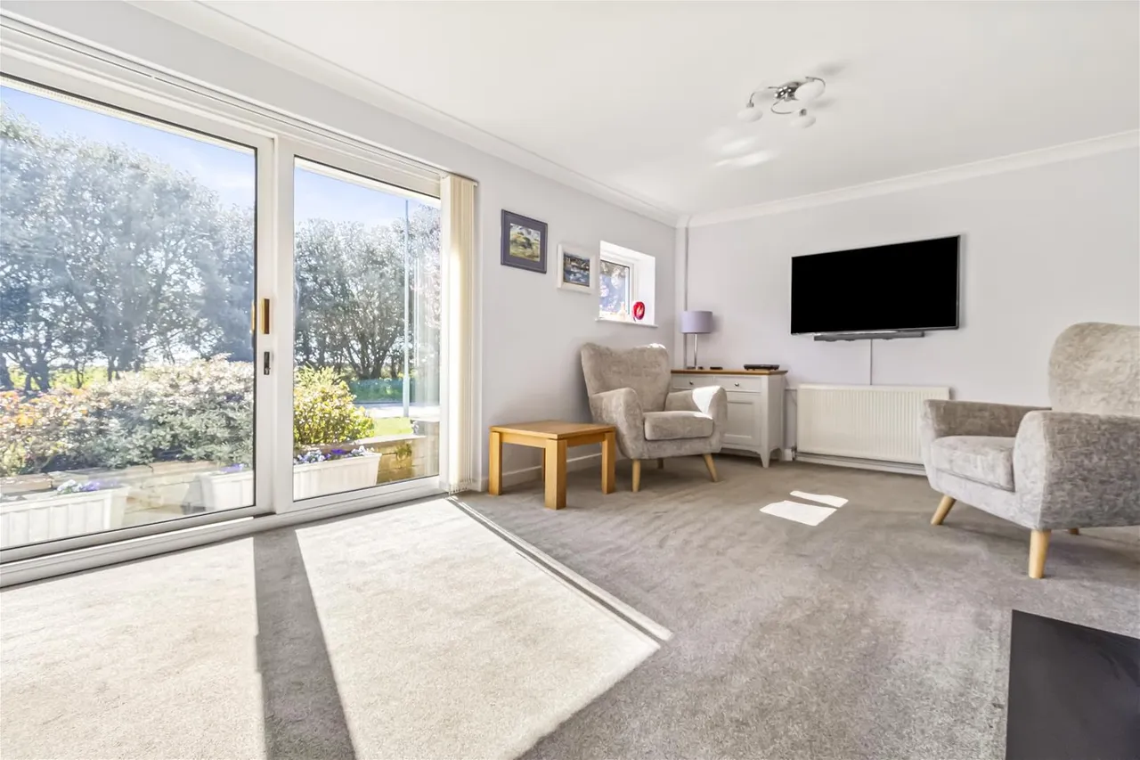 Fernhurst Drive, Goring-By-Sea, Worthing, photo 21