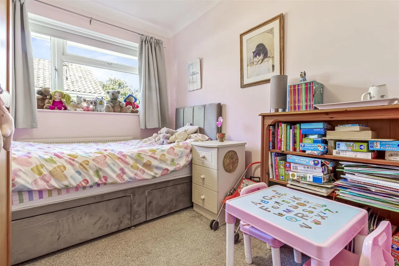 Fernhurst Drive, Goring-By-Sea, Worthing, photo 13