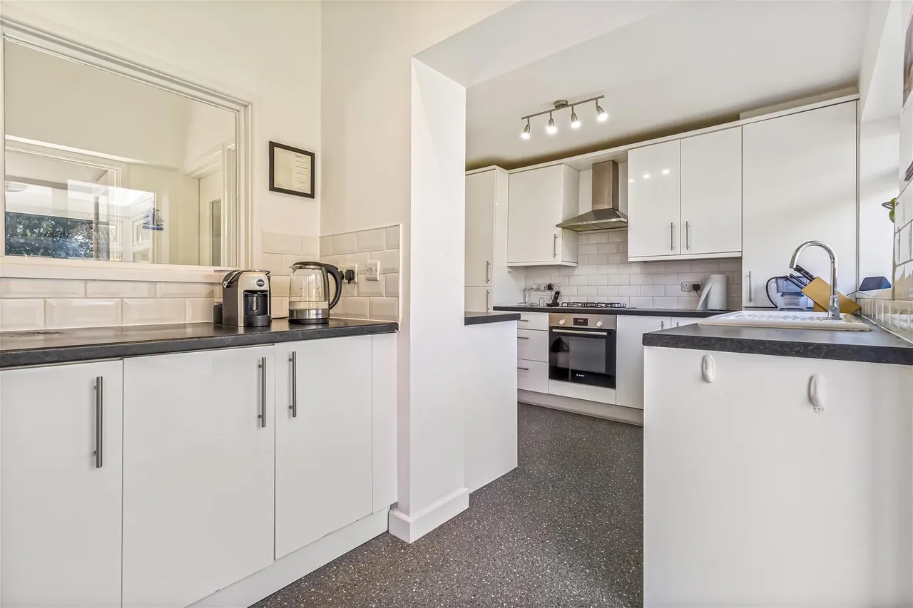 Fernhurst Drive, Goring-By-Sea, Worthing, photo 6