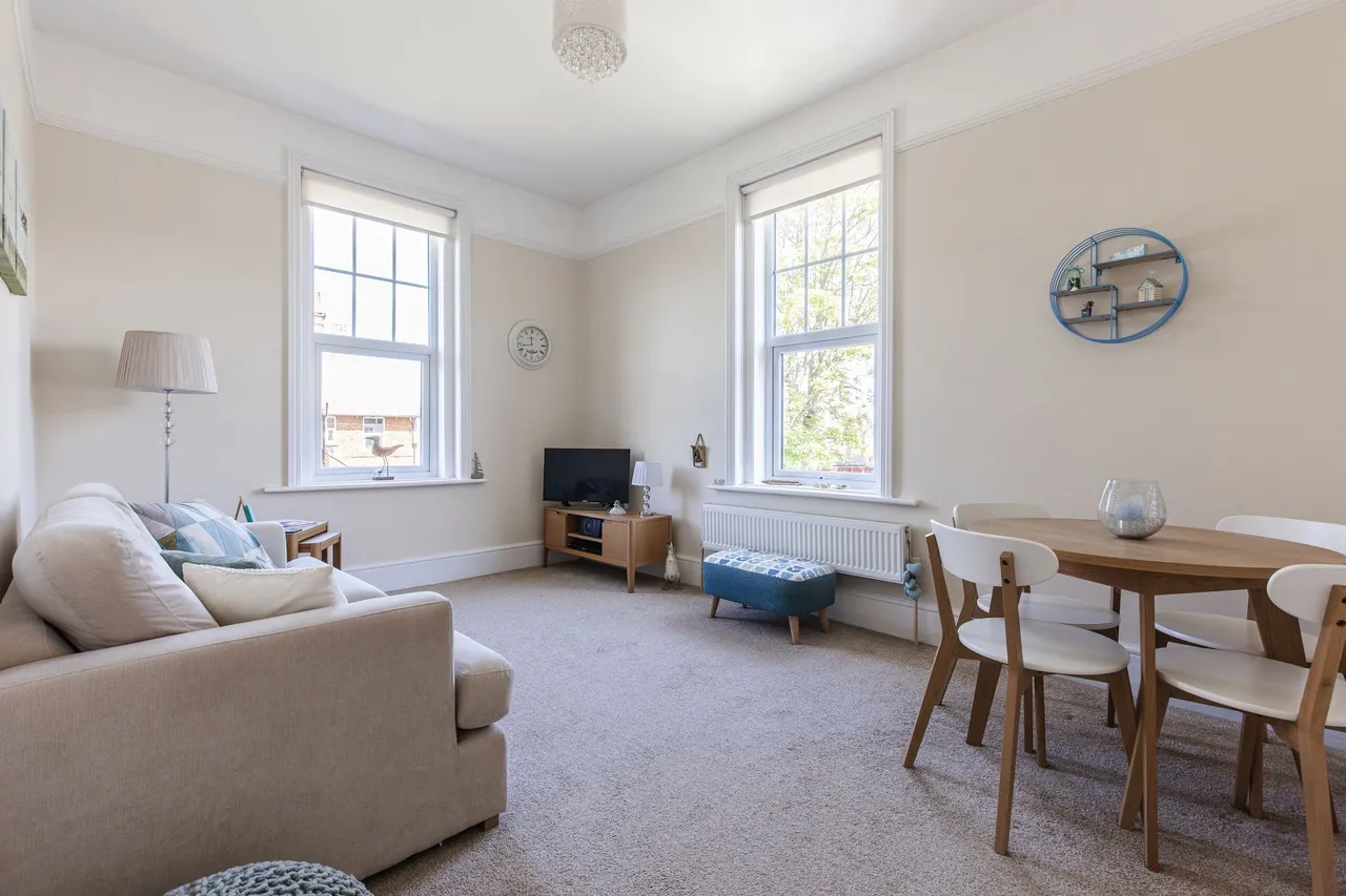 One Bedroom Modern Apartment in Hunst, photo 2