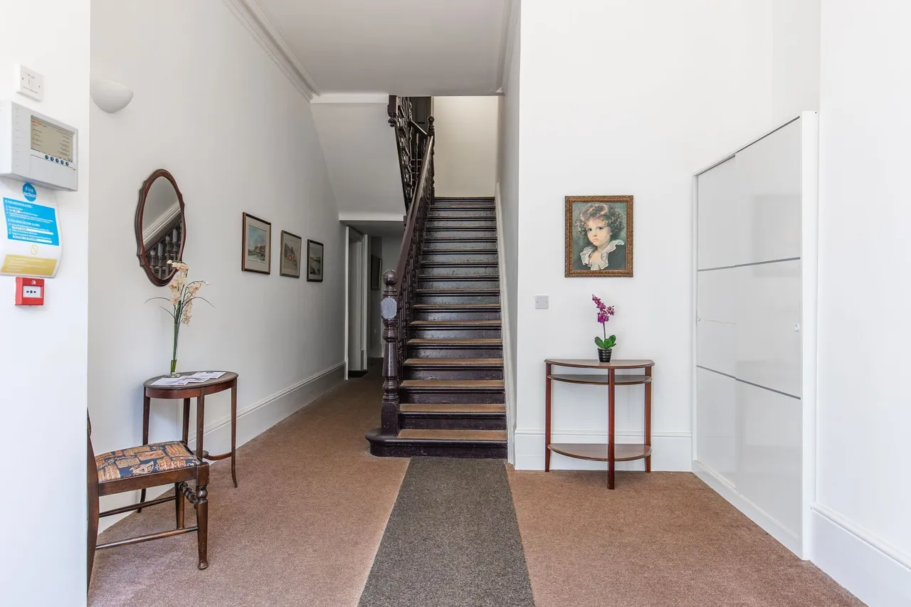 One Bedroom Modern Apartment in Hunst, photo 4