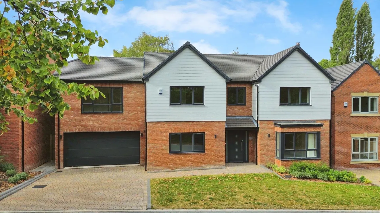 5 bed house for sale, Donnerville Gardens, Admaston, TF5