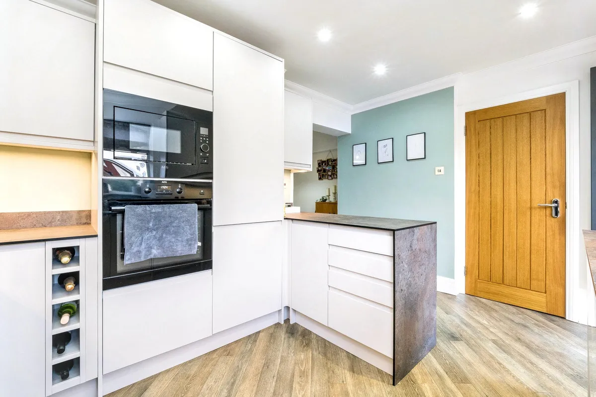 Hornchurch, RM11, photo 12