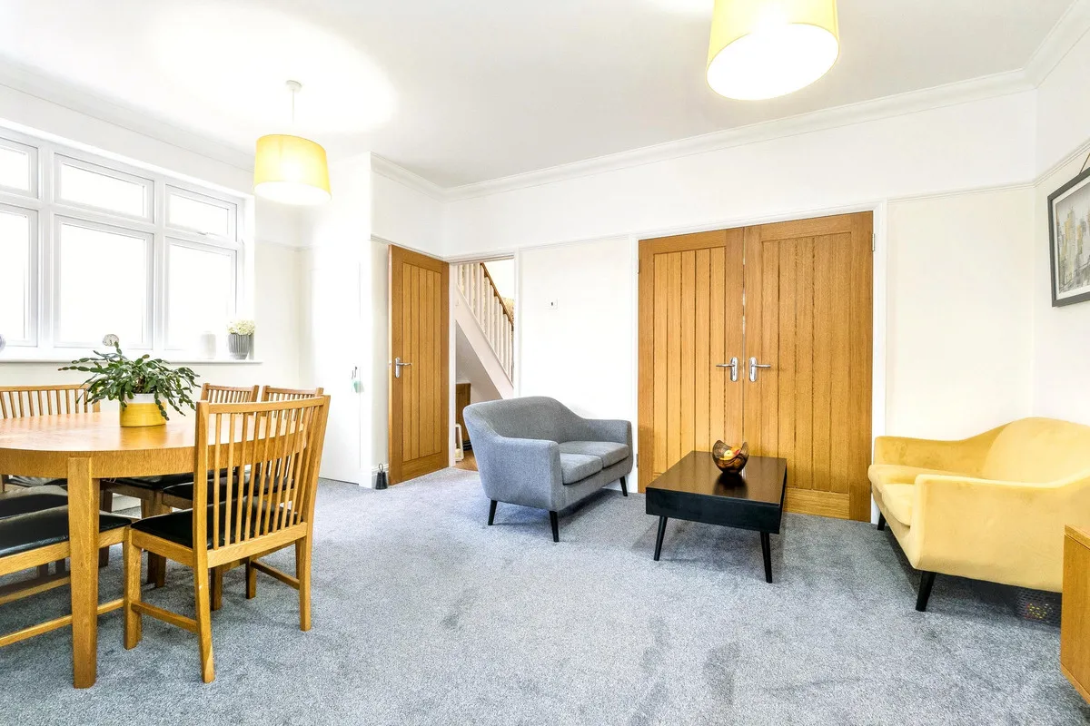 Hornchurch, RM11, photo 8