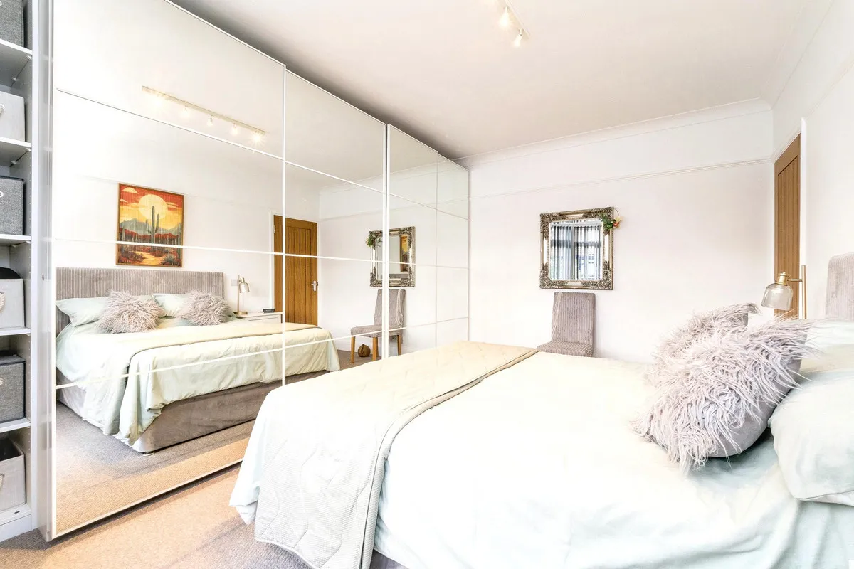 Hornchurch, RM11, photo 16