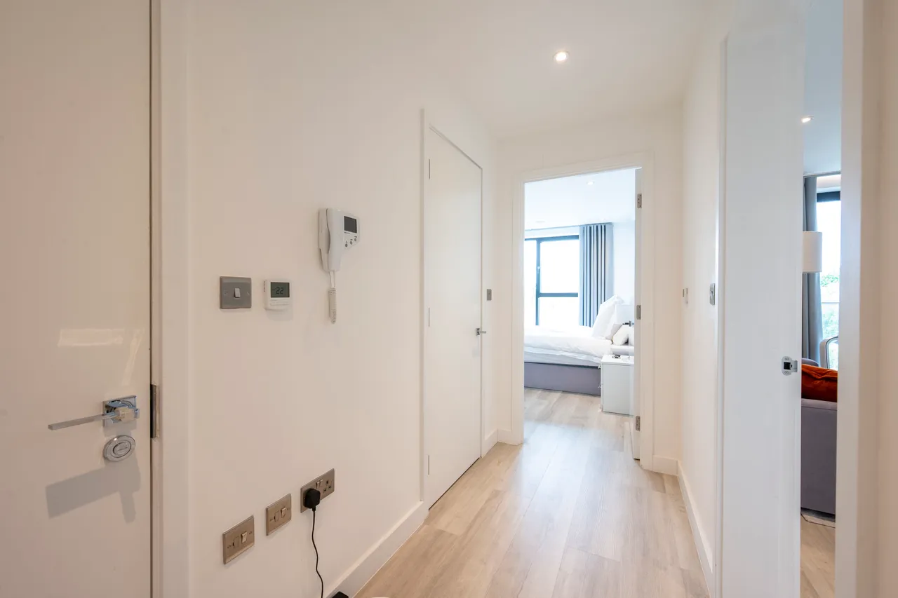 13, Stiles West Studios 48—50, LONDON, photo 4