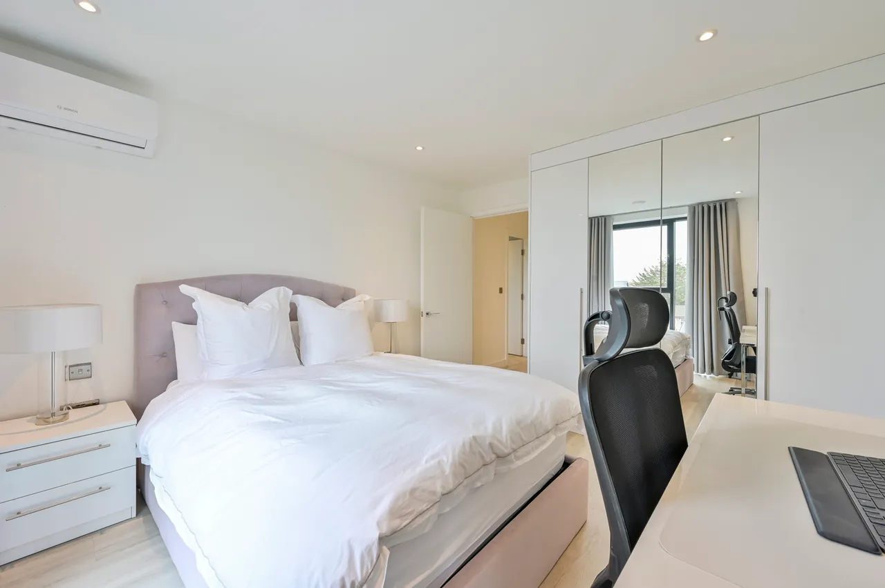 13, Stiles West Studios 48—50, LONDON, photo 8