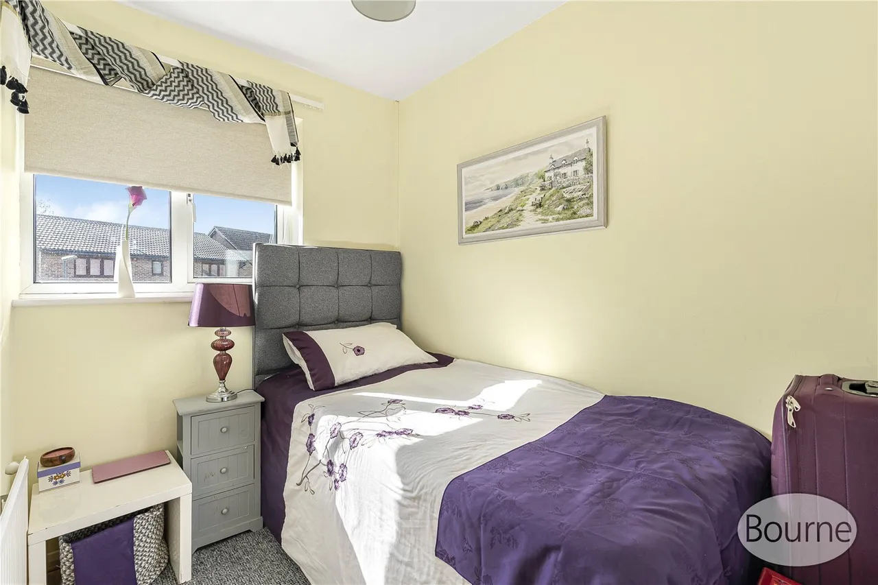 Swallow Rise, Knaphill, GU21, photo 14