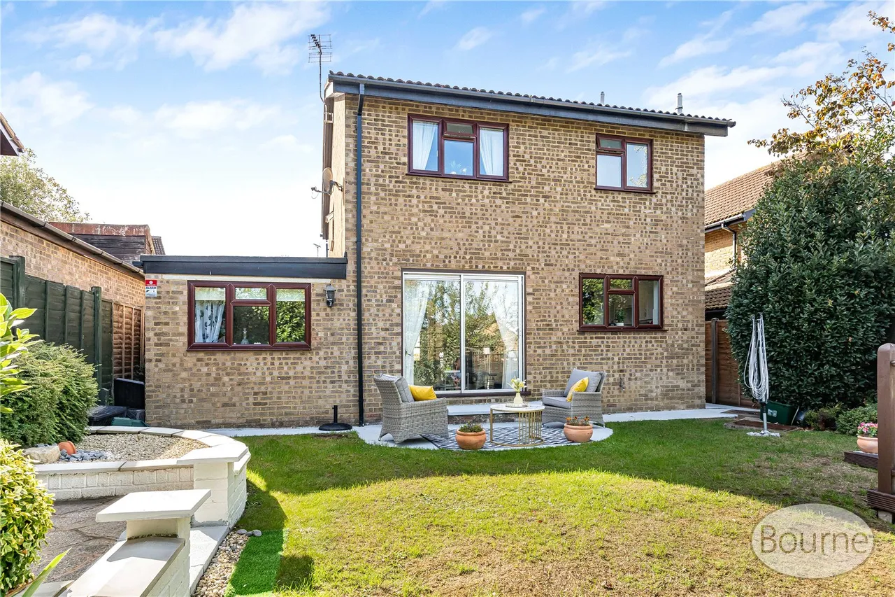 Swallow Rise, Knaphill, GU21, photo 22