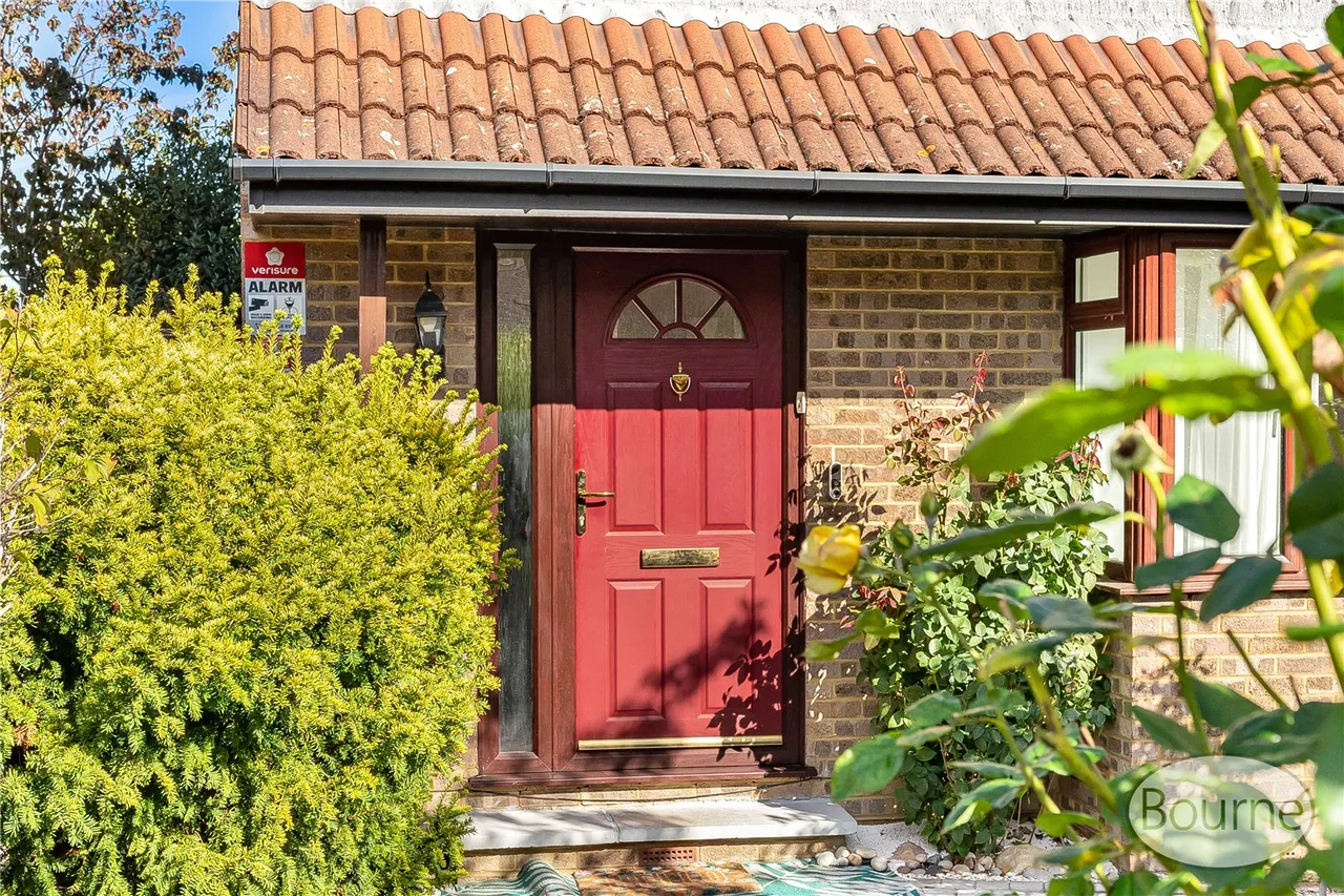 Swallow Rise, Knaphill, GU21, photo 19