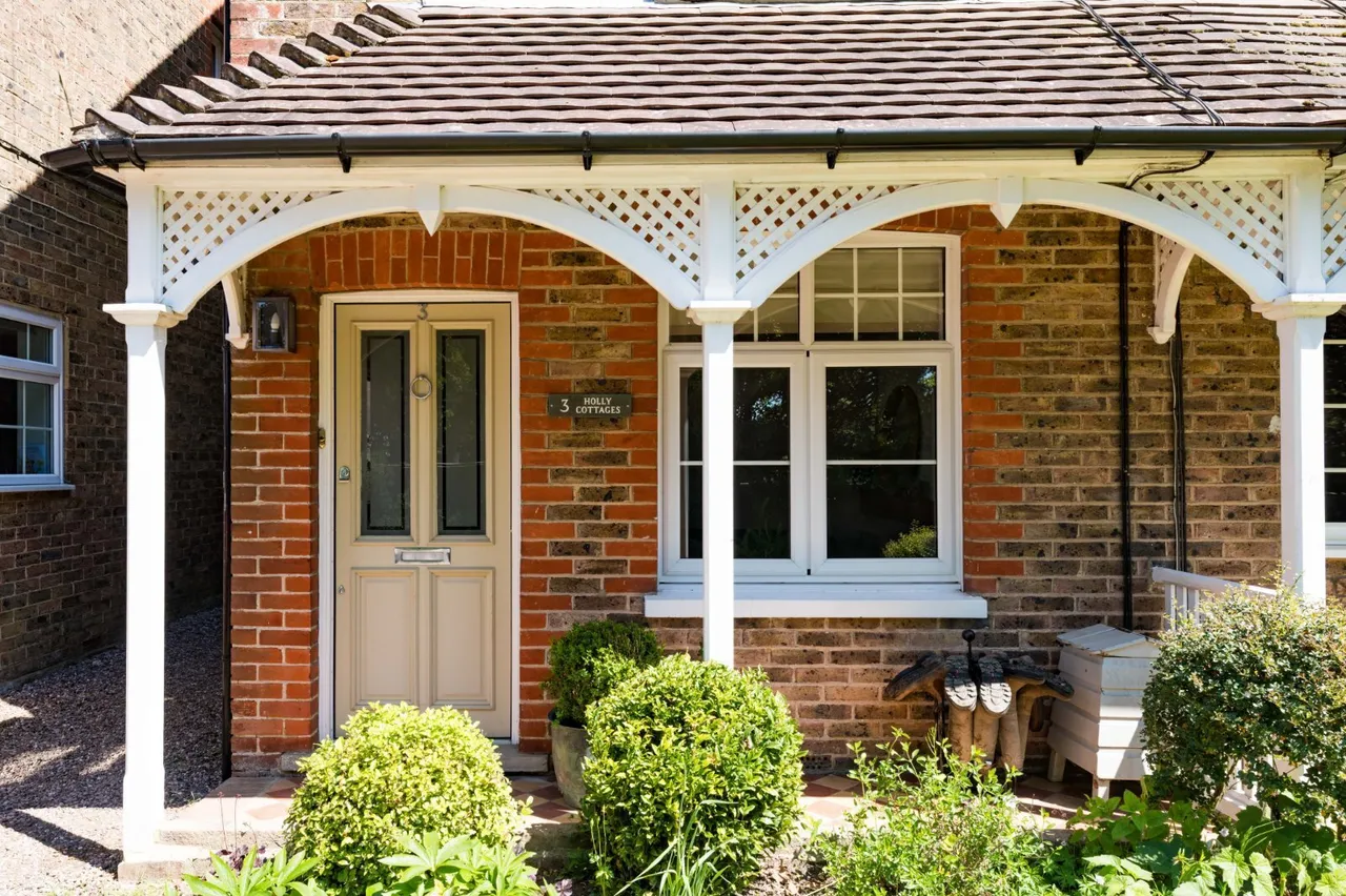 Handcross Road, Staplefield, RH17, photo 15