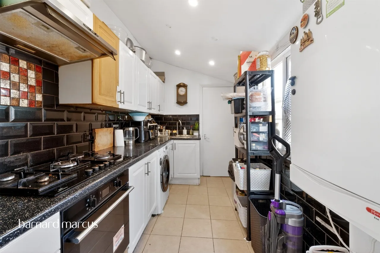 Bensham Lane, Thornton Heath, CR7, photo 2
