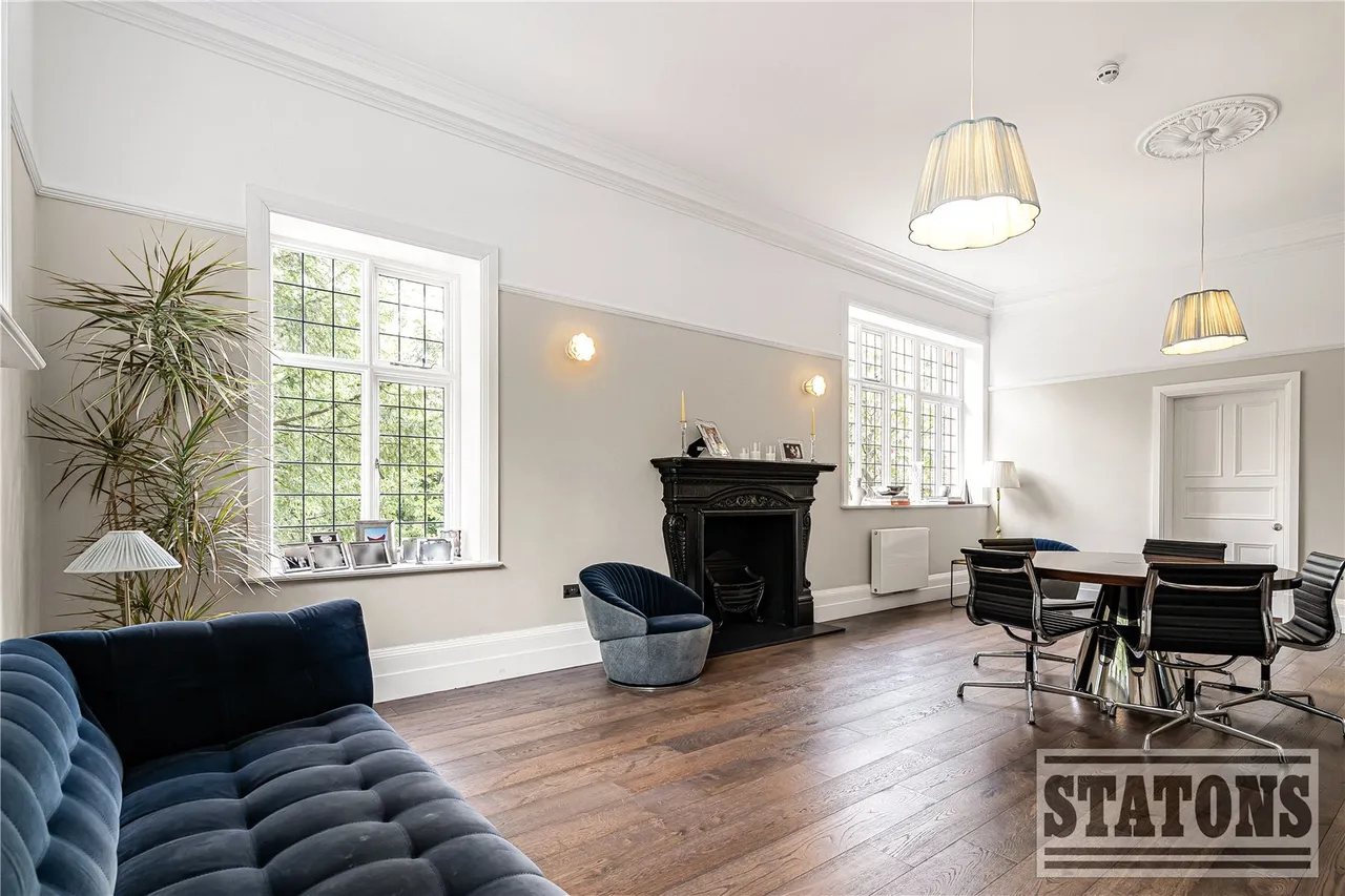 Totteridge Lane, Totteridge, London, N20 8NS, photo 7