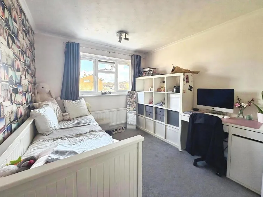 Melrose Walk, Aylesbury, HP21, photo 11
