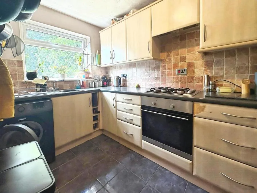 Melrose Walk, Aylesbury, HP21, photo 5