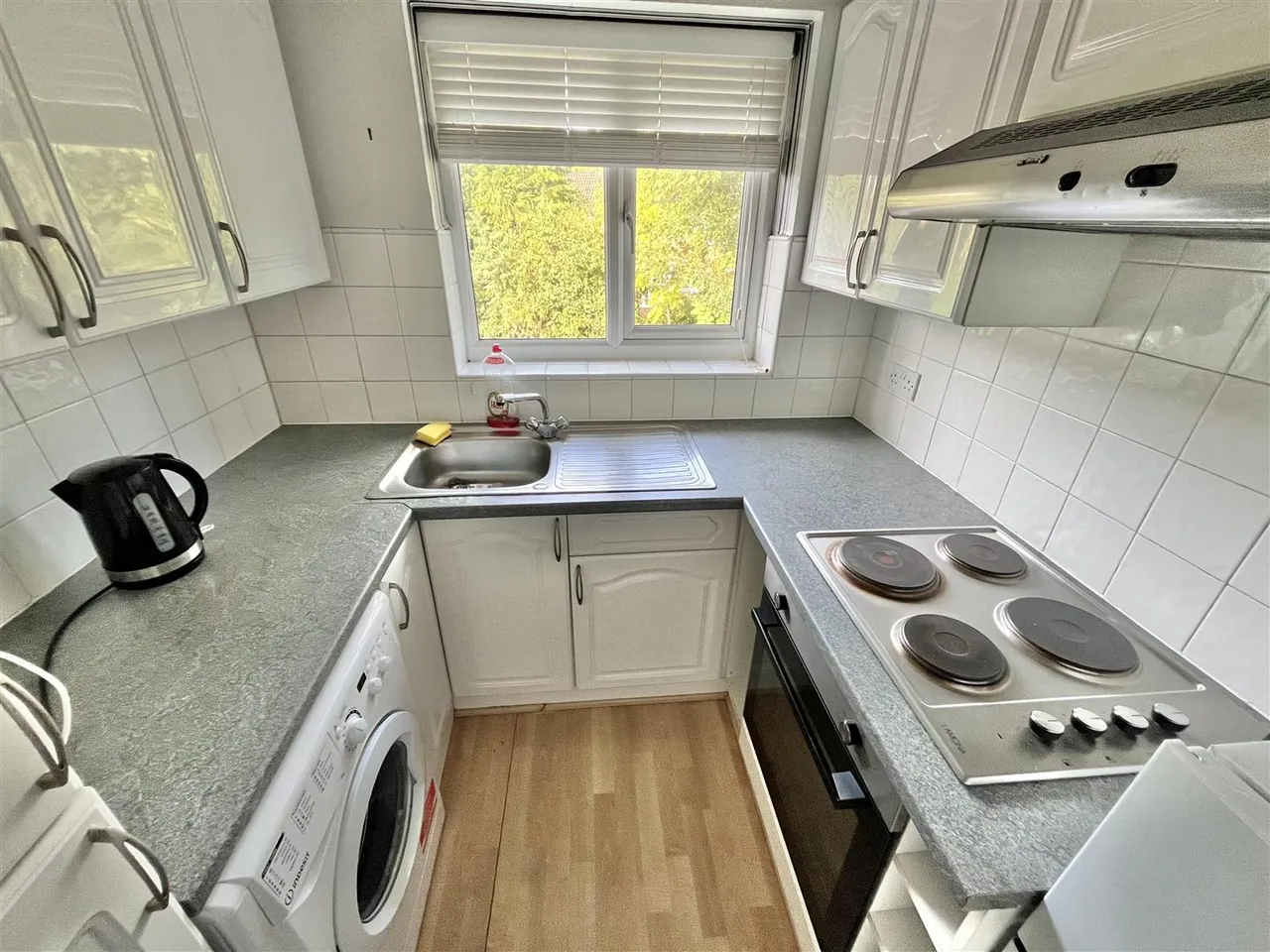 Heatherfield Court, Wilmslow, SK9, photo 3