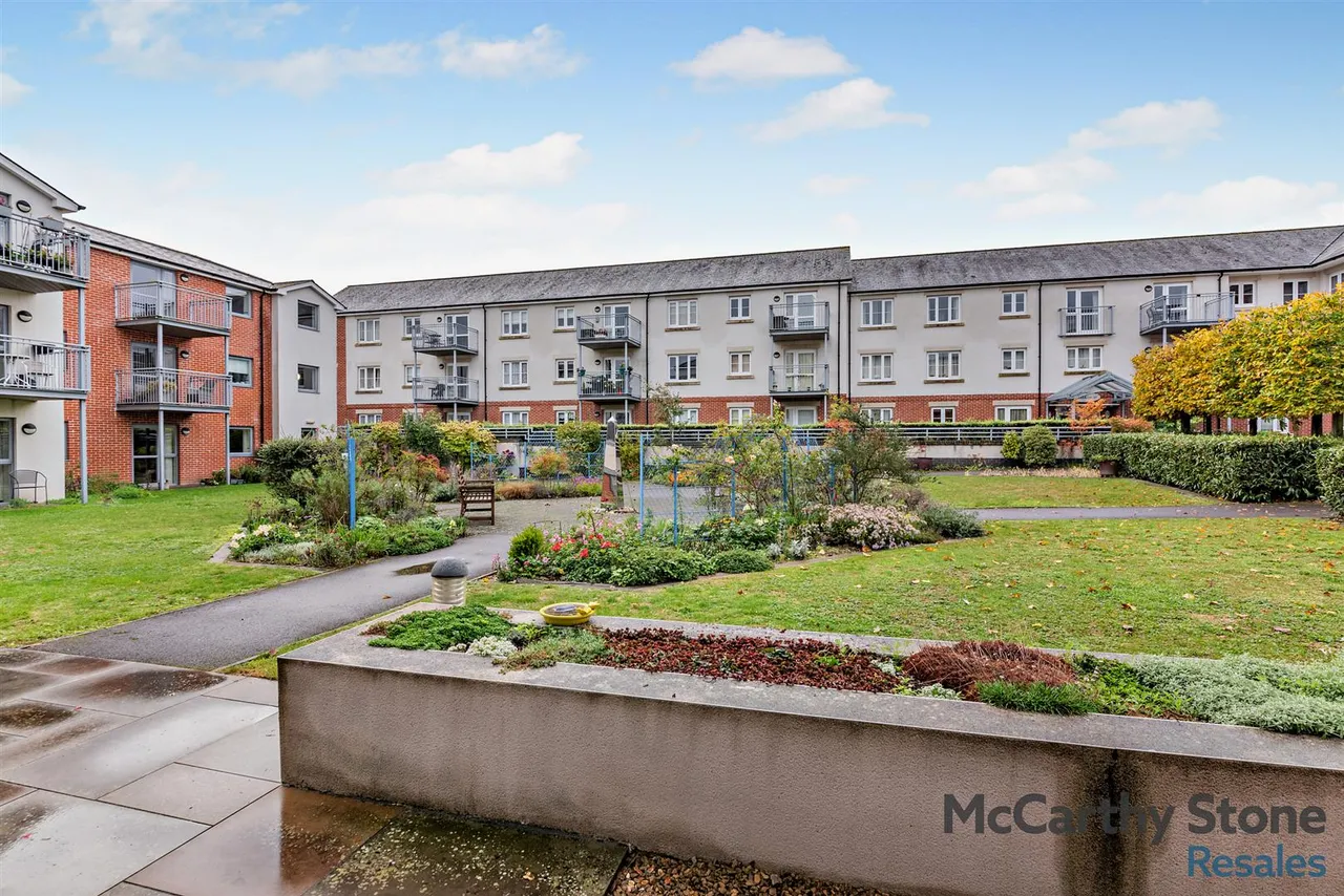 New Road, Basingstoke, RG21, photo 17
