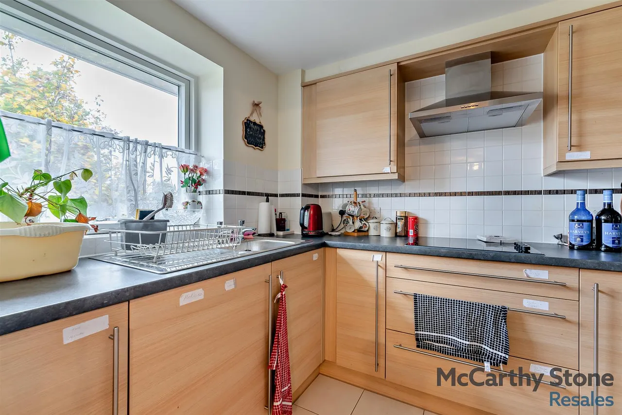 New Road, Basingstoke, RG21, photo 5