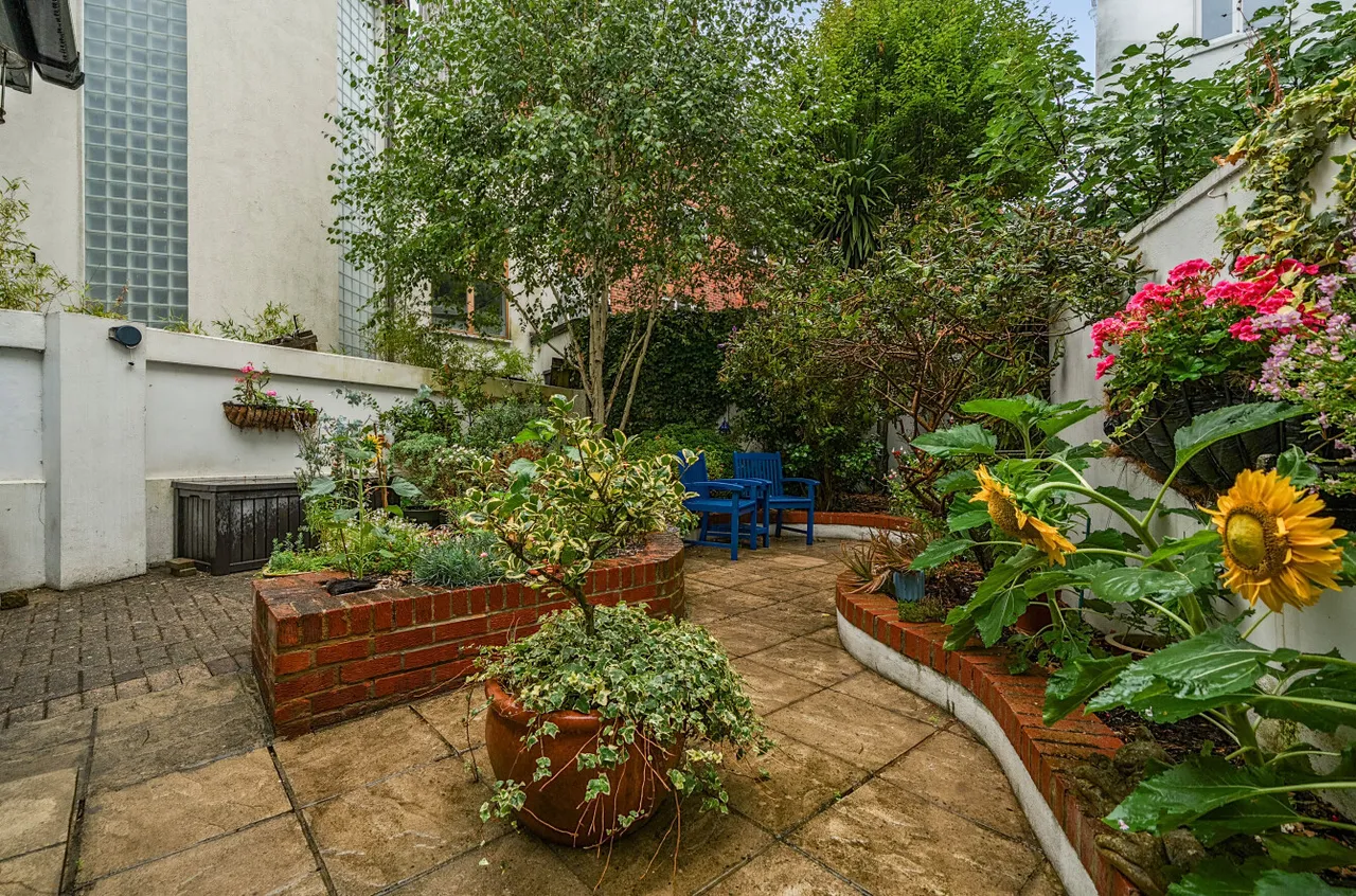 West Street, Portsmouth, PO1, photo 13
