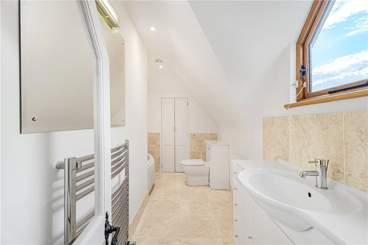 Frith Hill, South Heath, HP16, photo 37