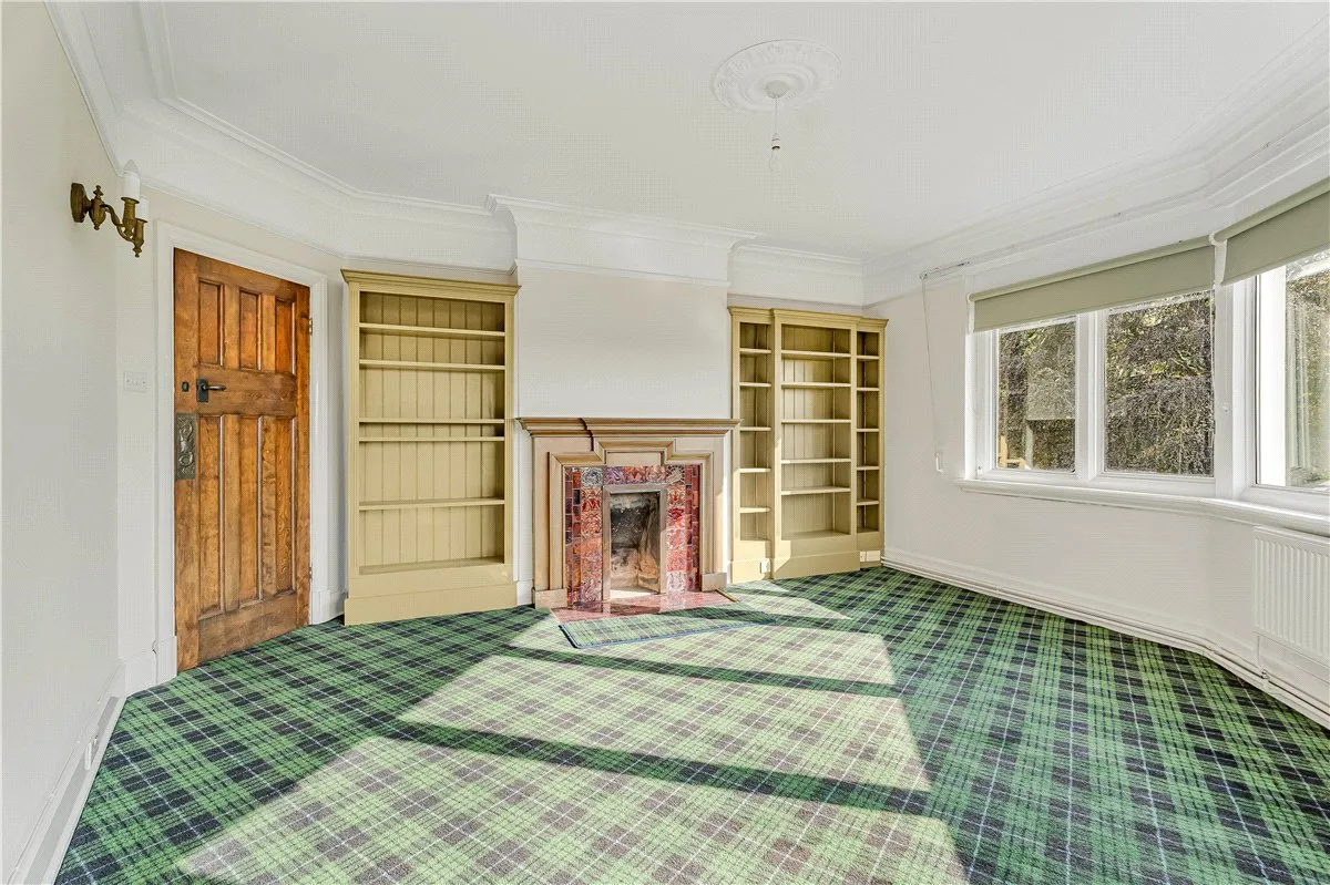 Frith Hill, South Heath, HP16, photo 22