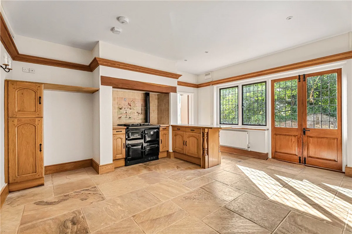 Frith Hill, South Heath, HP16, photo 3