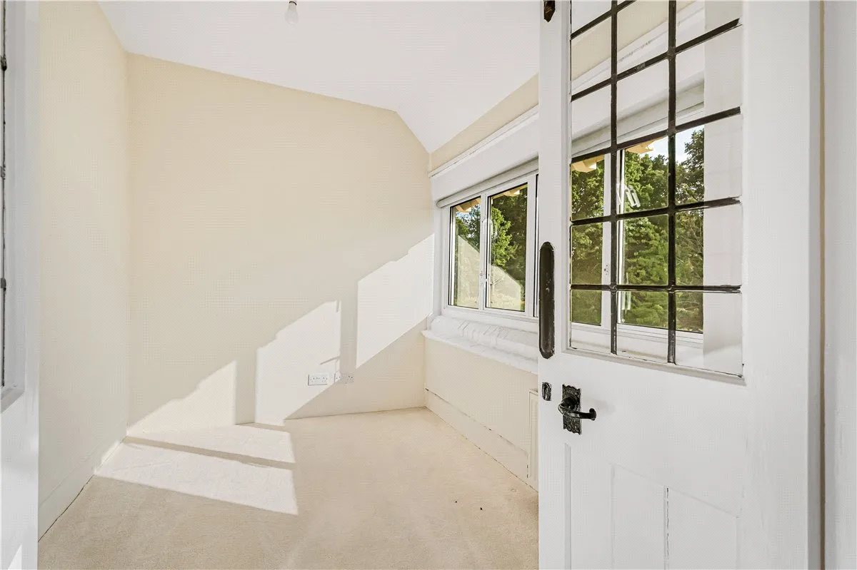Frith Hill, South Heath, HP16, photo 19