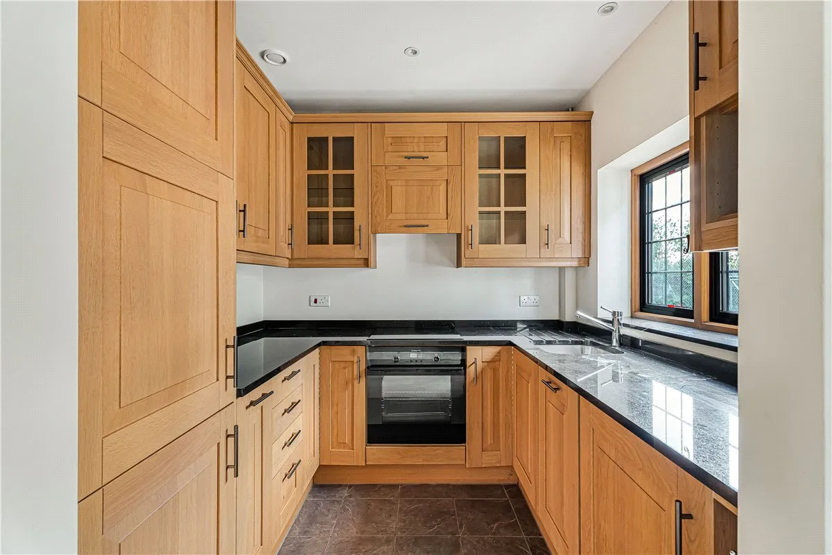Frith Hill, South Heath, HP16, photo 32