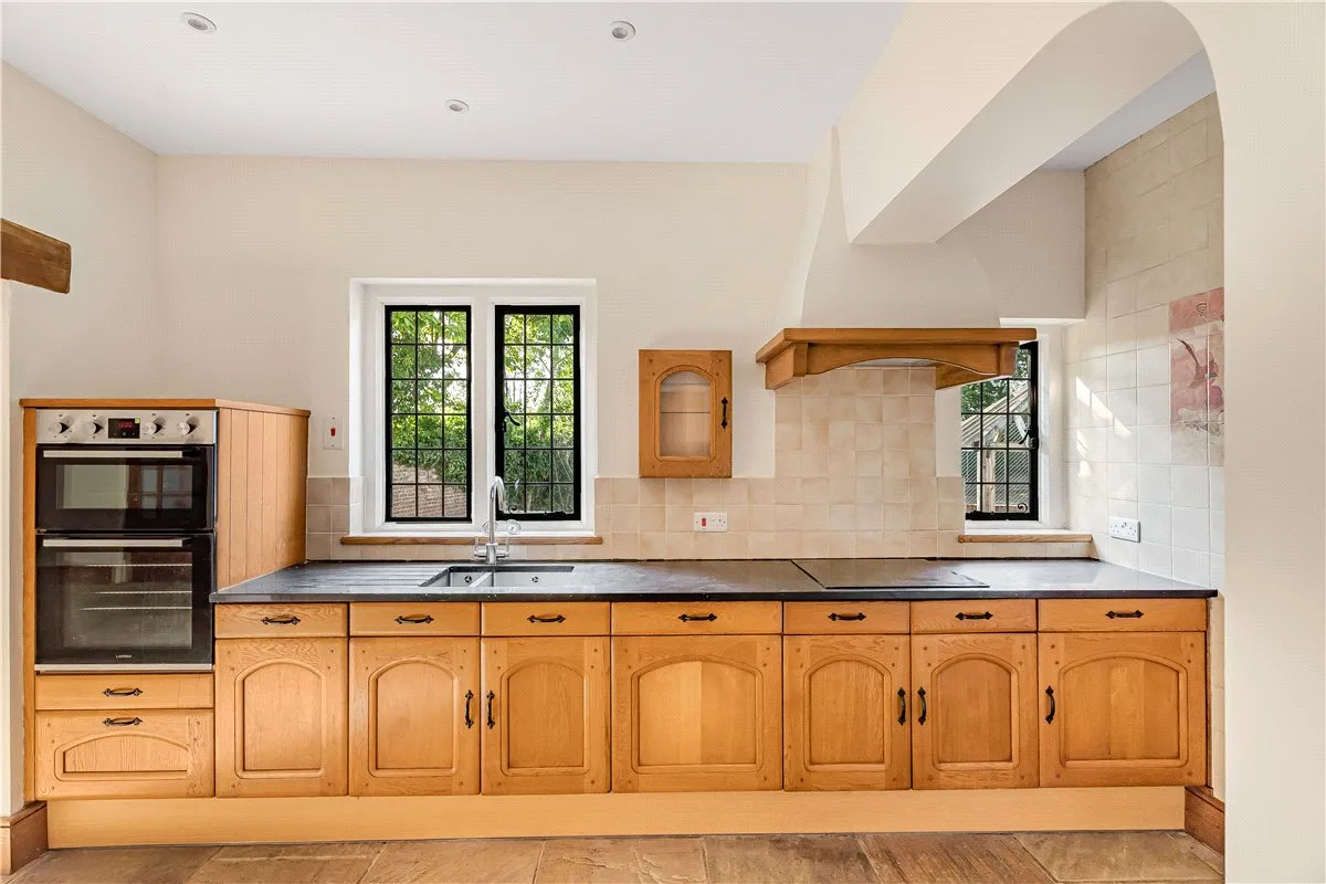 Frith Hill, South Heath, HP16, photo 4