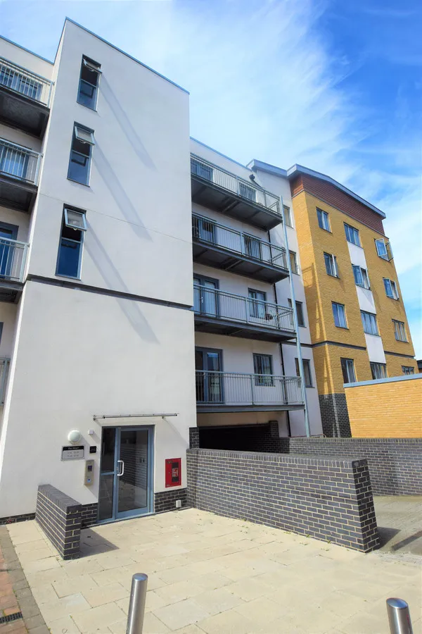 Quayside Drive, Essex, Colchester, CO2 8GN, photo 9