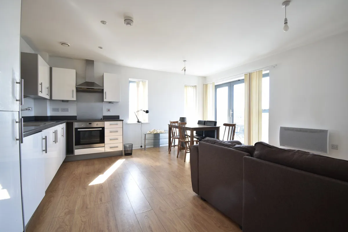 Quayside Drive, Essex, Colchester, CO2 8GN, photo 2