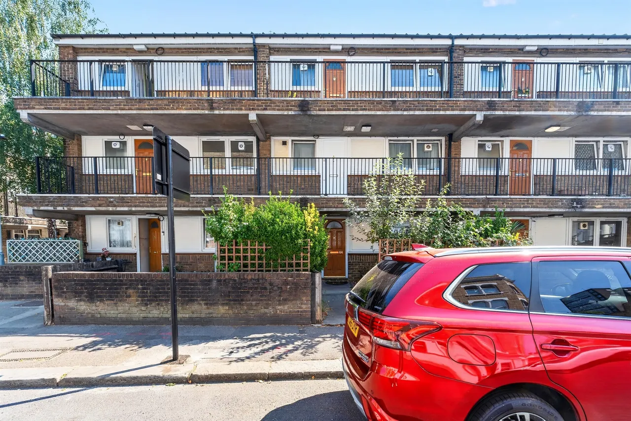 Greyhound Road, London, W6, photo 11