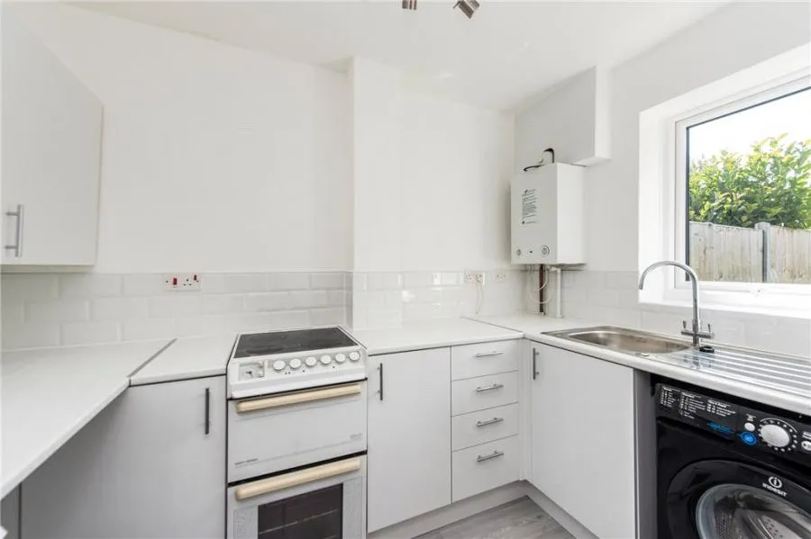 Glebelands, West Molesey, KT8, photo 3
