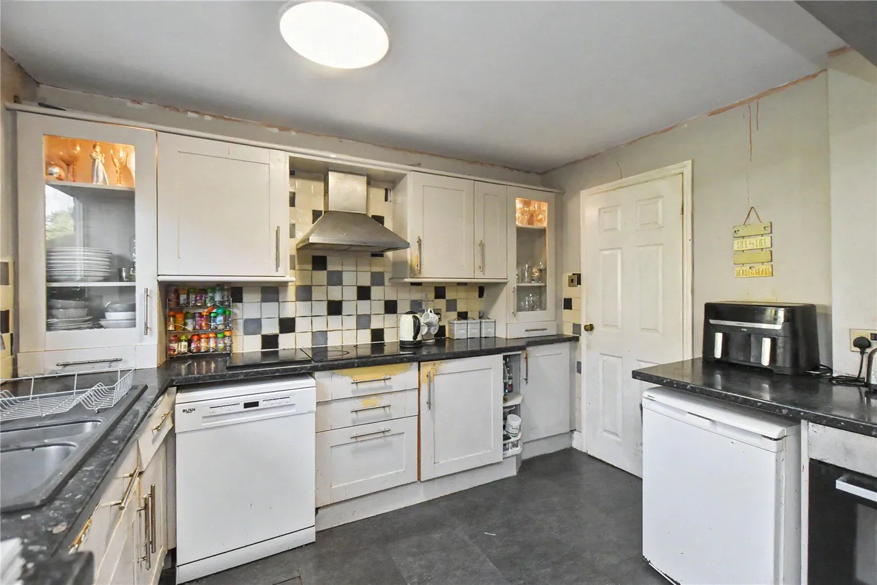 Silverdale Avenue, Guiseley, LS20, photo 4