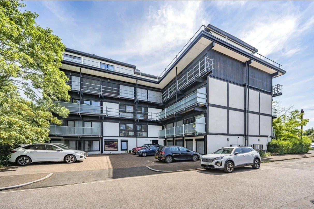 2 bed flat for sale, Victoria Villas, Richmond, TW9