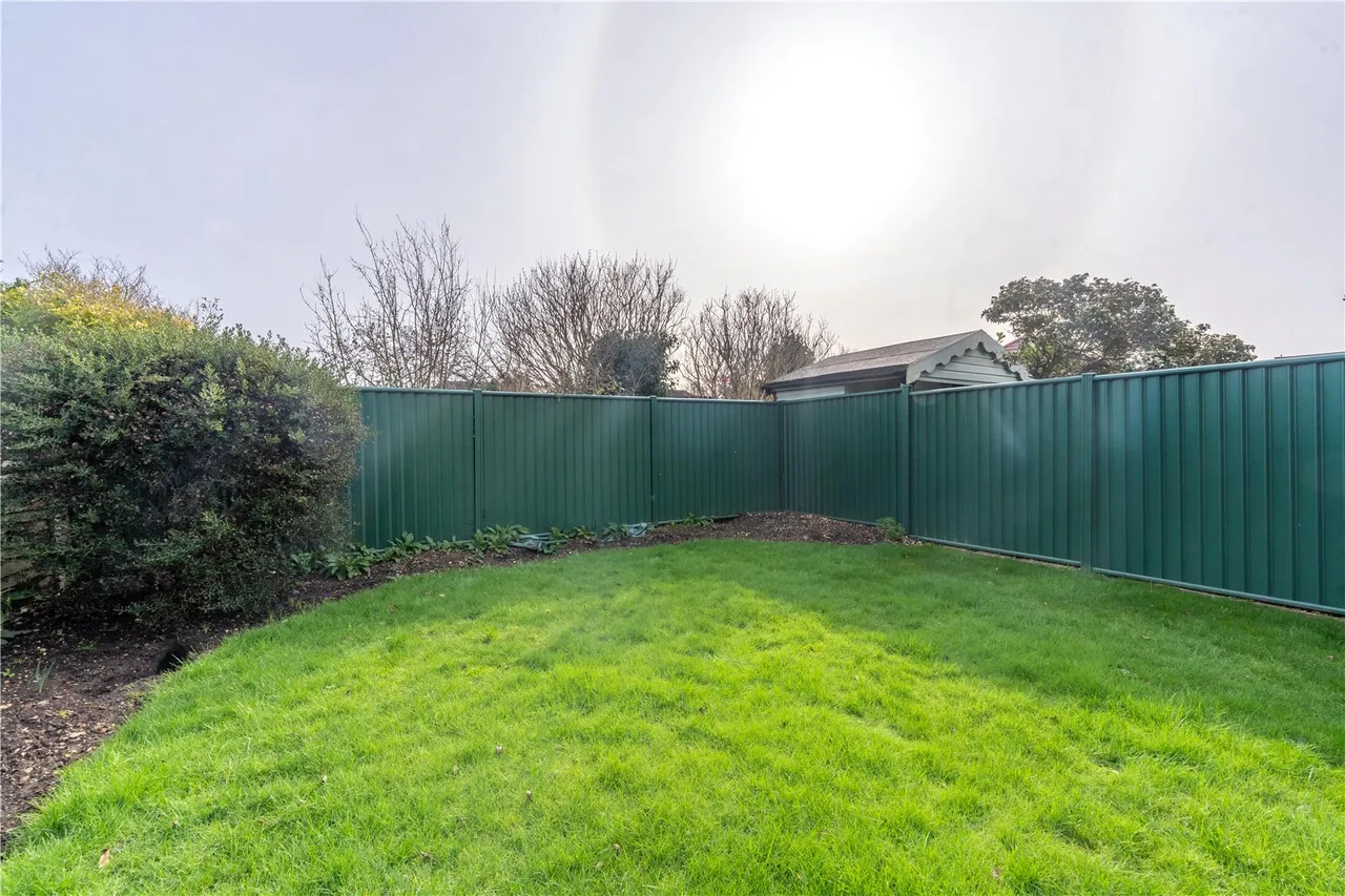 Bluefield Close, Hampton, TW12 3JH, photo 11