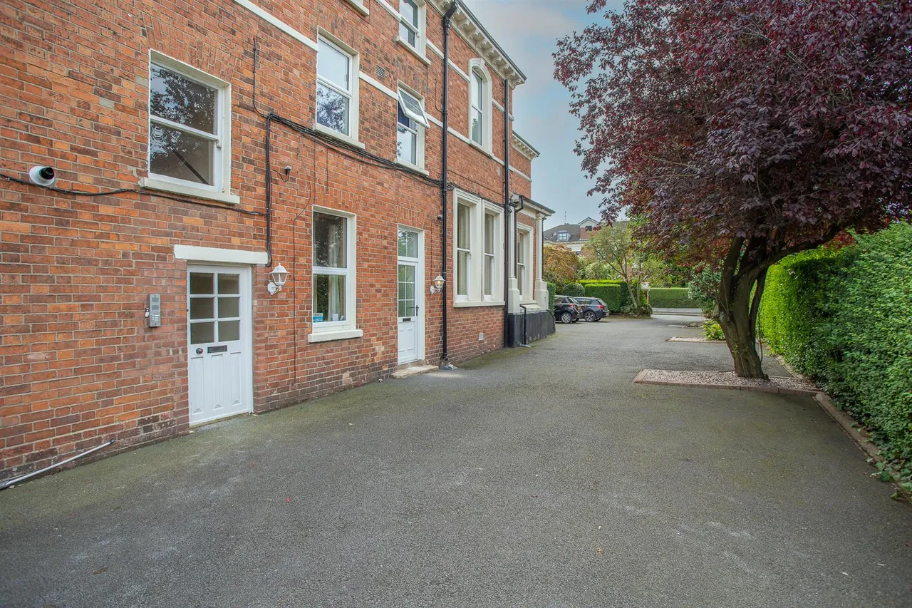 Derryvolgie Avenue, Belfast, BT9, photo 13