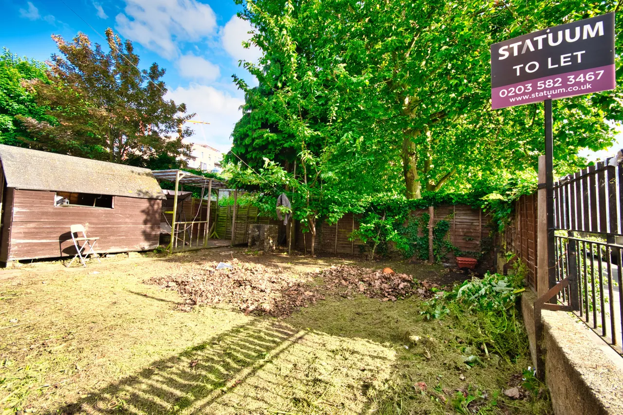 Stewart Street, Crossharbour, E14, photo 15