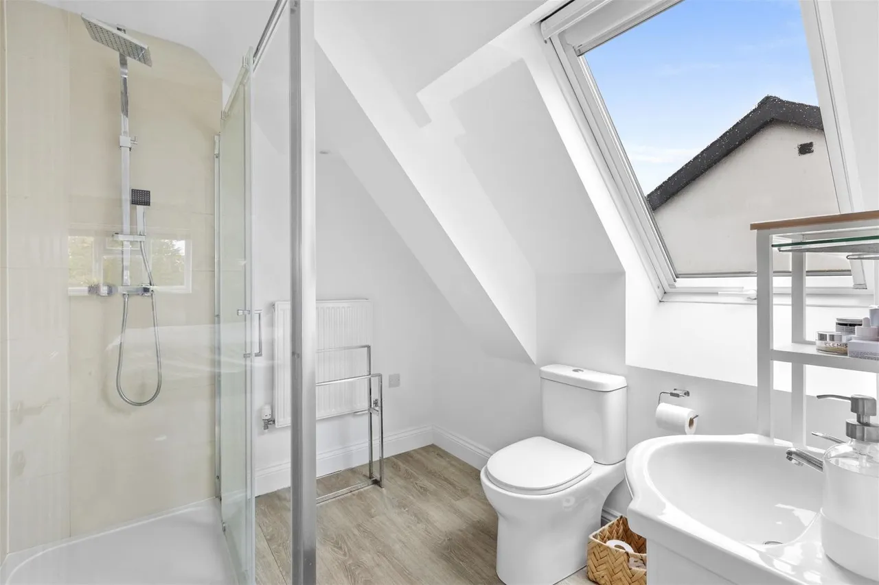 New Pond Road, Holmer Green, HP15, photo 8