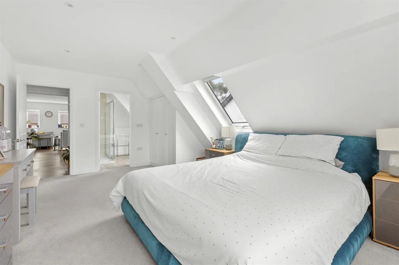 New Pond Road, Holmer Green, HP15, photo 7