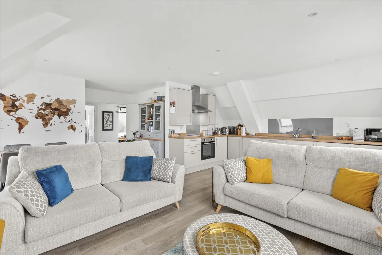 New Pond Road, Holmer Green, HP15, photo 12