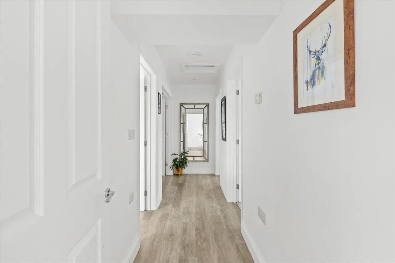 New Pond Road, Holmer Green, HP15, photo 13