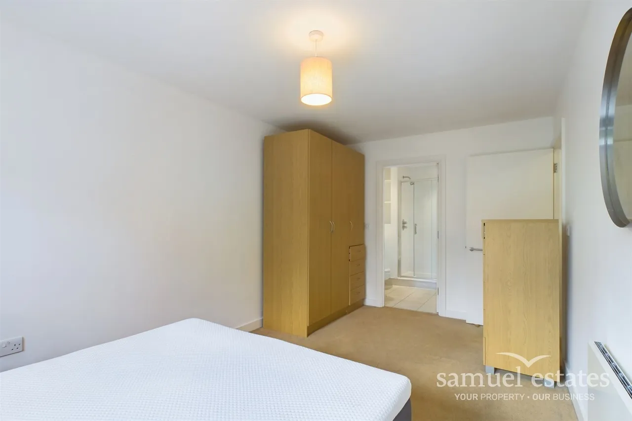 4 Chapter Way, London, SW19 2RZ, photo 6