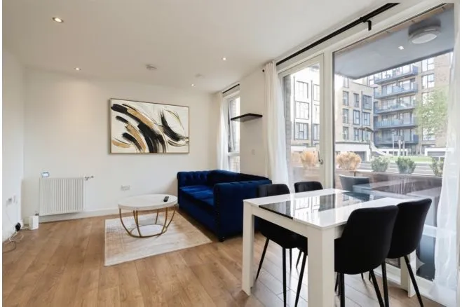Bolinder Way, London, E3, photo 2