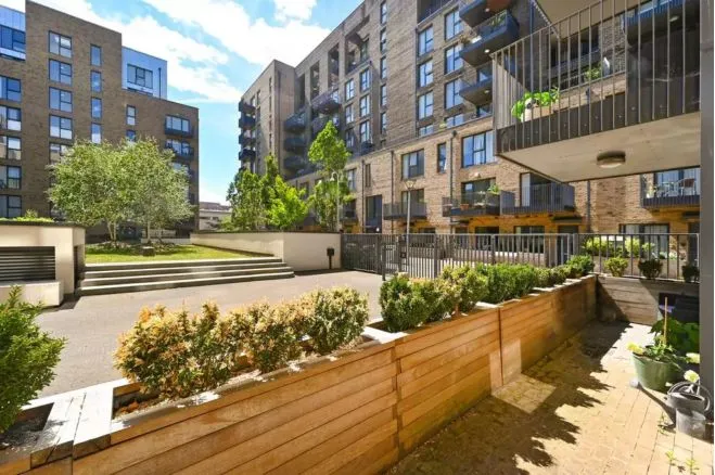 Bolinder Way, London, E3, photo 10
