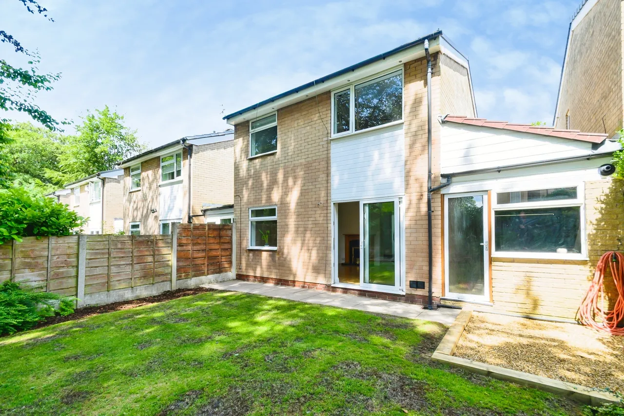 Beechfield Drive, Bury, BL9, photo 4