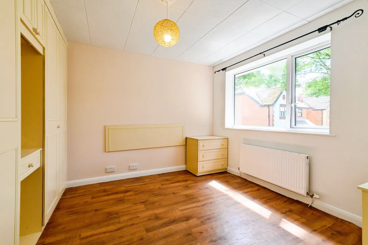 Beechfield Drive, Bury, BL9, photo 10