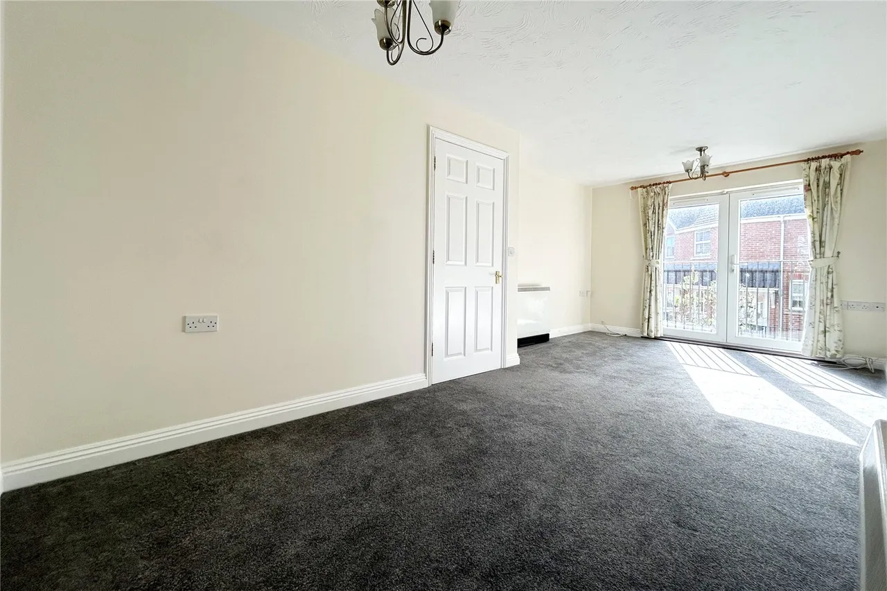 Basingfield Close, Old Basing, Basingstoke, Hampshire, RG24 7BQ, photo 2