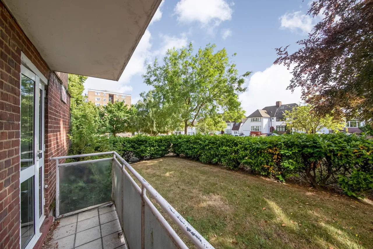Strongbow Crescent, Eltham, SE9 1DP, photo 10