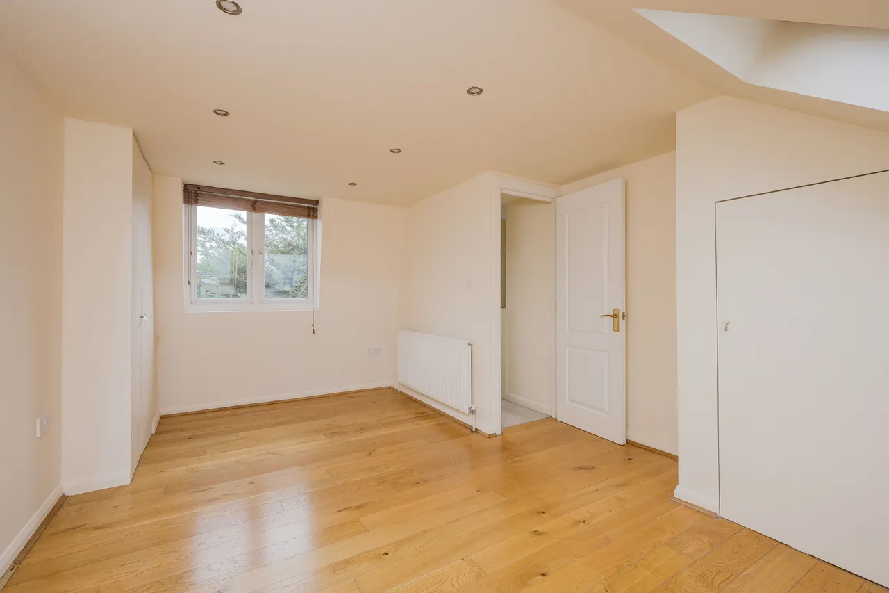 Dryden Road, Wimbledon, SW19, photo 3